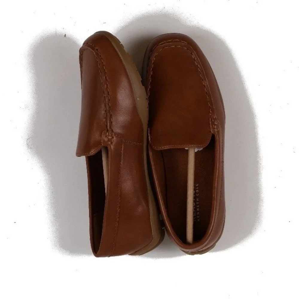 Kenneth Cole Reaction Jason Venetian Loafer Cognac Brown Kids Size 1 NWT